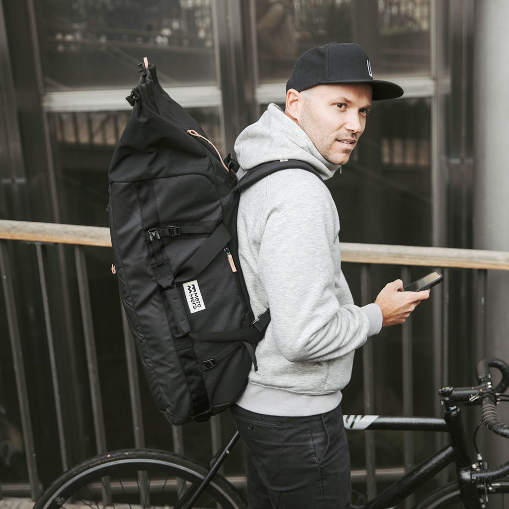 Sac linge sale en voyage - Un grand marché