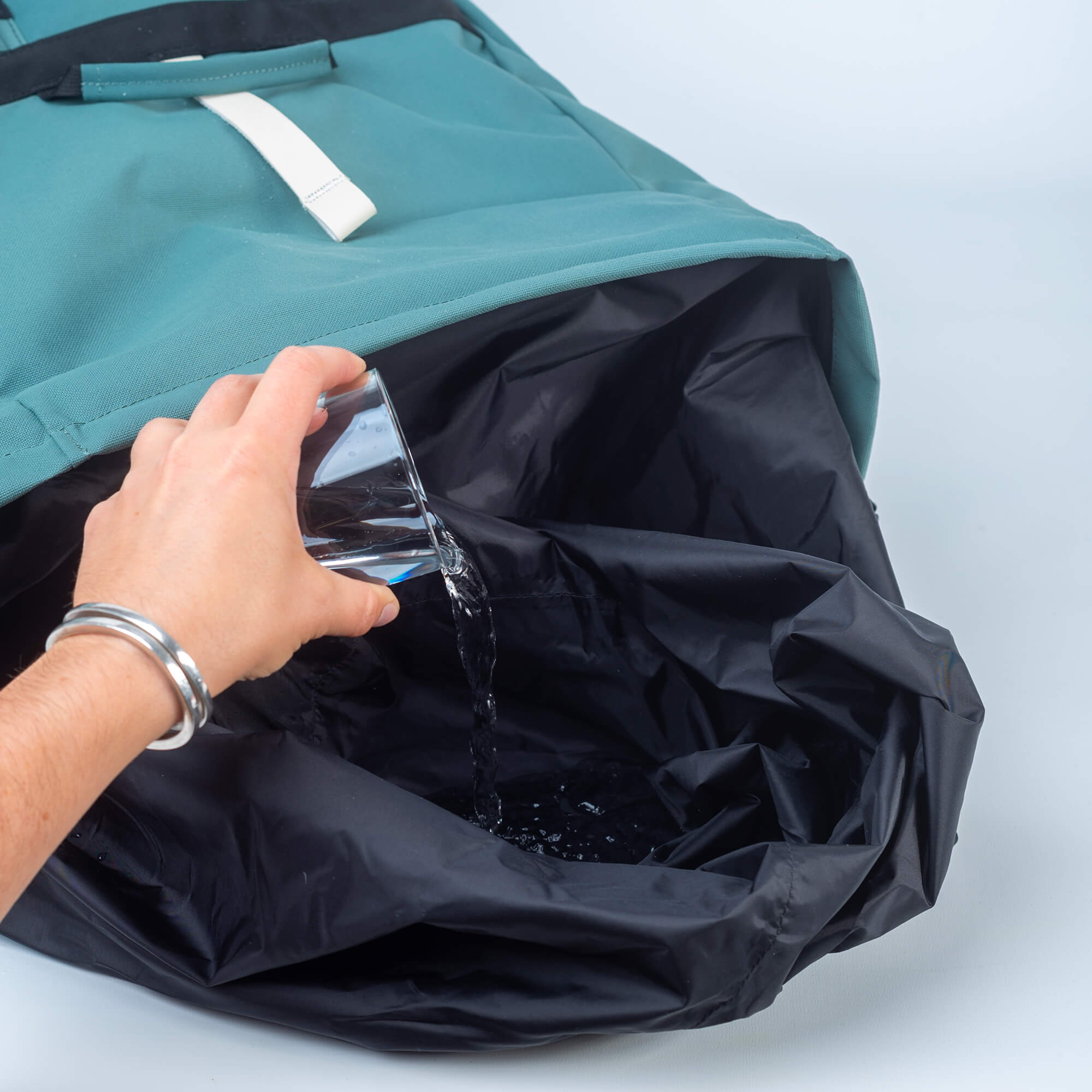 SMÖGEN: roll-top travel bag - MeroMero